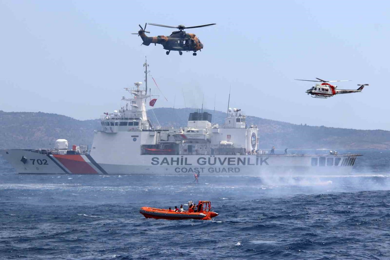 SAHİL GÜVENLİK KOMUTANLIĞININ SEVK VE İDARESİNDE GERÇEKLEŞTİRİLEN DENİZ ASLANI-2026 ARAMA KURTARMA...
