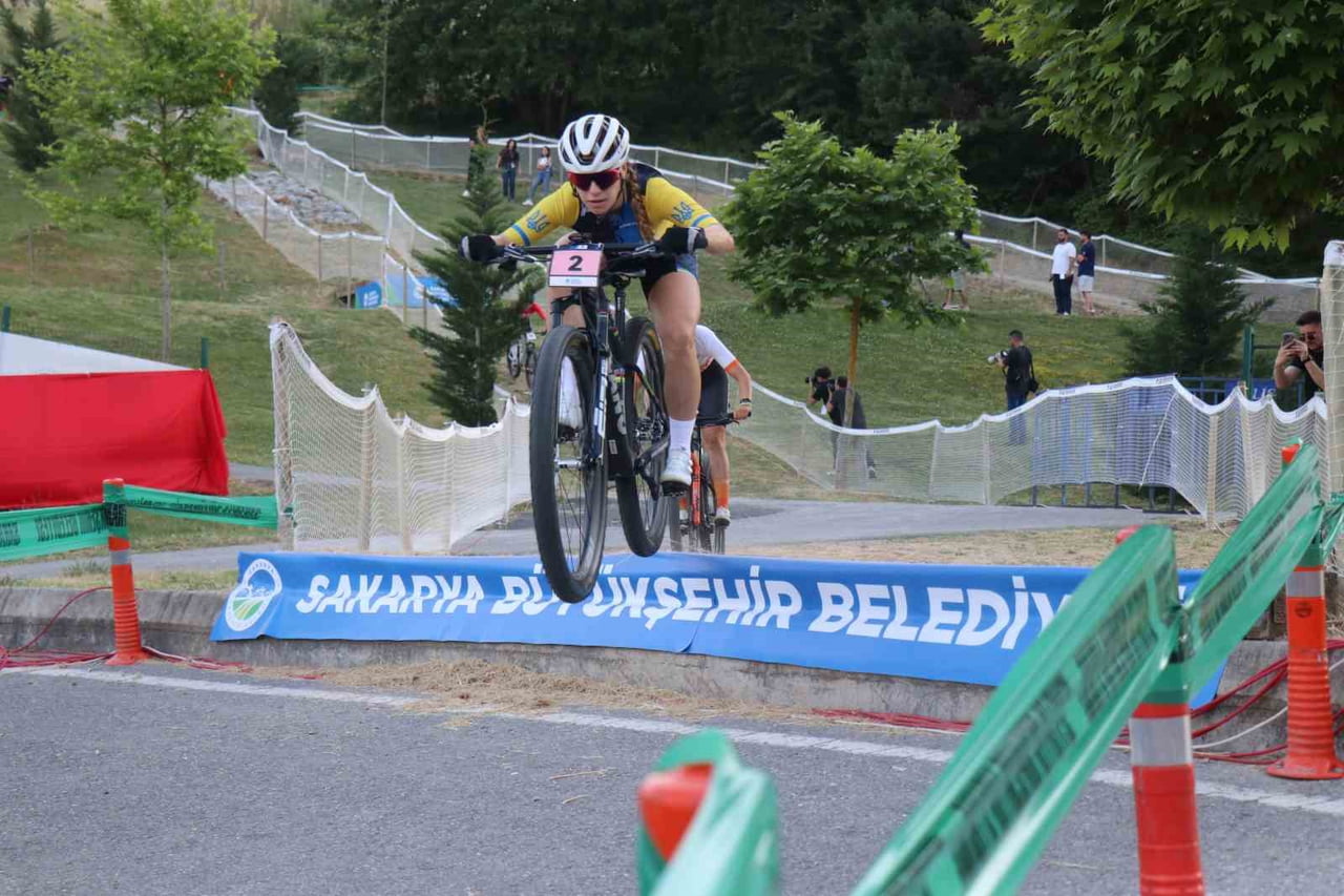 SAKARYA BÜYÜKŞEHİR BELEDİYESİ, DÜNYANIN EN PRESTİJLİ DAĞ BİSİKLETİ YARIŞLARINDAN OLAN 2026 MTB...