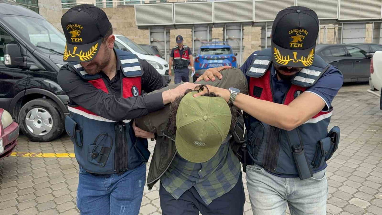 SAKARYA’DAN AİLESİNİ ZİYARET ETMEK İÇİN SAMSUN’A GELEN VE DEAŞ TERÖR ÖRGÜTÜ İLE BAĞLANTISI OLDUĞU...