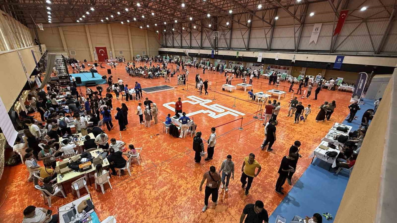 SAKARYA ROBOT VE TEKNOLOJİ OLİMPİYATLARI BAŞLADI