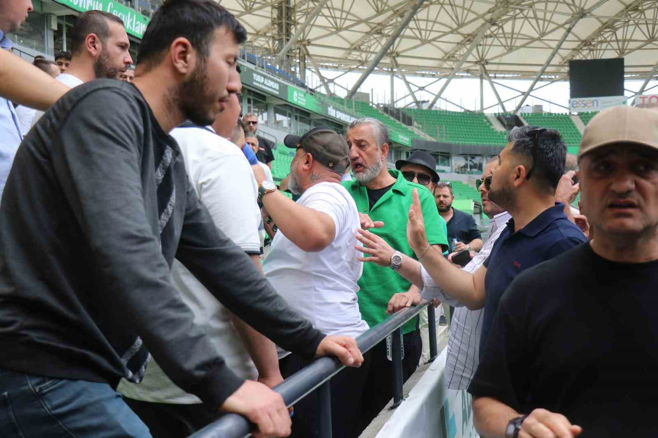SAKARYASPOR'DA 31 MAYIS TARİHİNDE GERÇEKLEŞEN KONGREDE ÇIKAN ARBEDENİN ARDINDAN GENEL KURUL DİVANI...