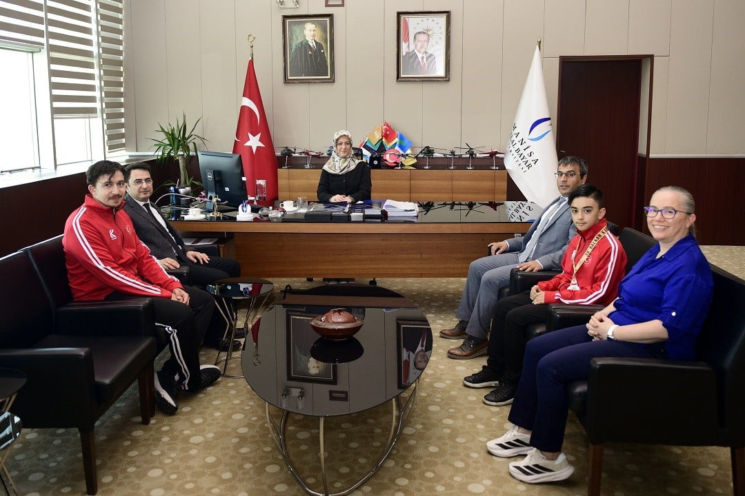 ŞAMPİYONANIN ARDINDAN MCBÜ SPOR KULÜBÜ BAŞKANI PROF. DR. MURAT TAŞ, KARATE BRANŞI BAŞANTRENÖRÜ...
