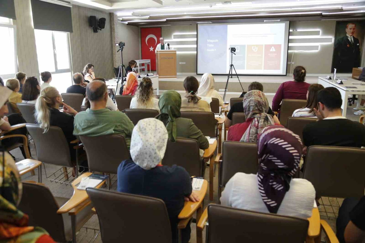 SAMSUN'DA DÜZENLENEN MODERN ÇAĞIN SAĞLIK GÜNDEMİ: "ZAYIFLAMA TRENDLERİ VE HORMONAL DENGE SEMİNERİ"...