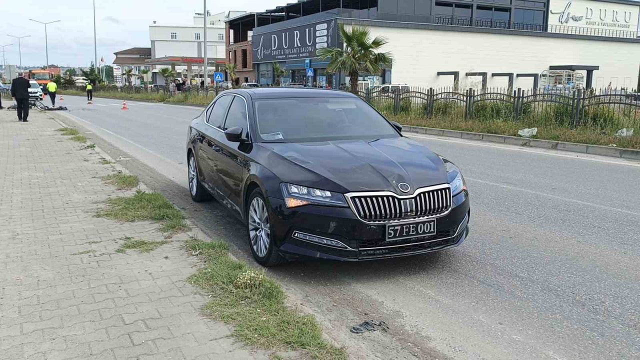 SAMSUN'UN BAFRA İLÇESİNDE ERFELEK BELEDİYE BAŞKANI'NIN MAKAM ARACININ KARIŞTIĞI TRAFİK KAZASINDA...