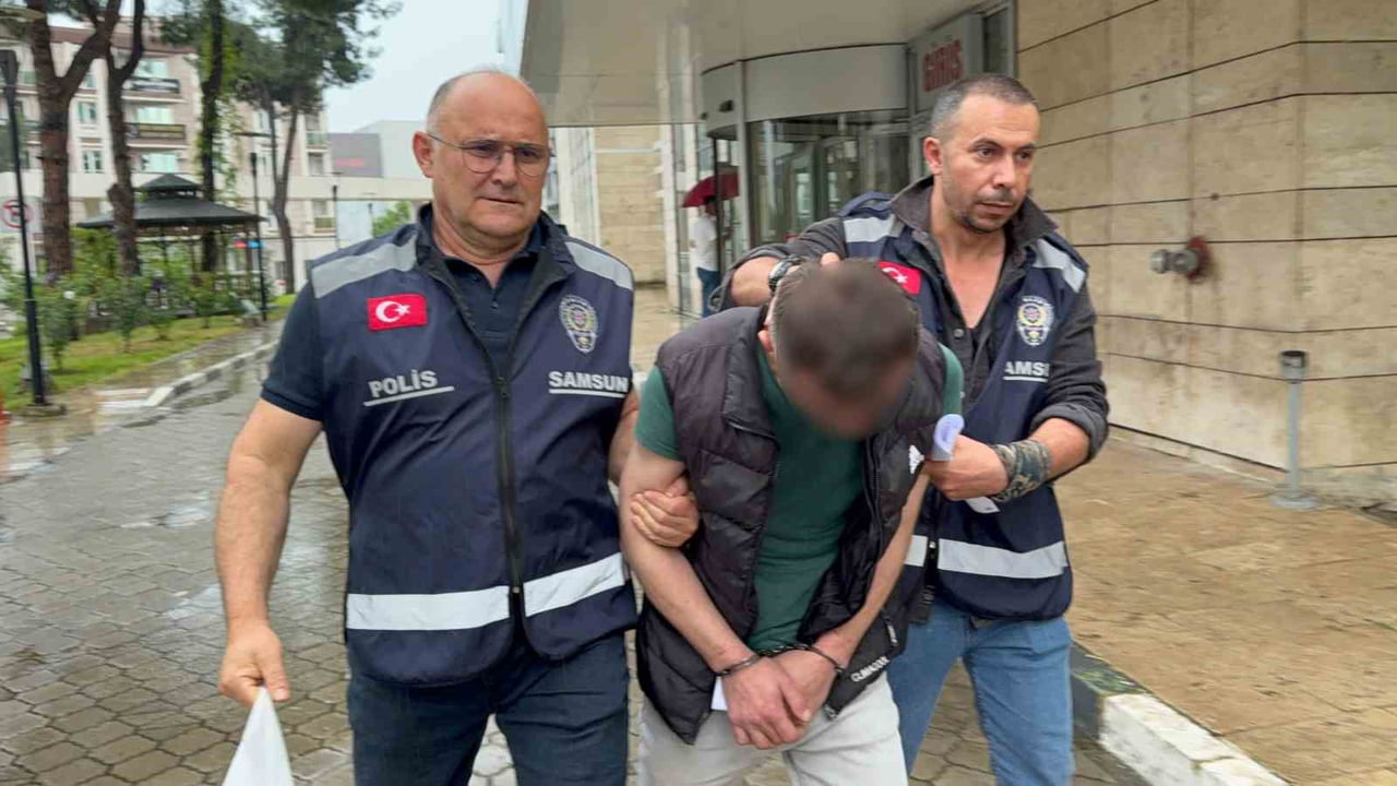 SAMSUN’DA BOŞANMA AŞAMASINDA OLDUĞU EŞİNİN YOLUNU MEZARLIKTA KESEREK ONU DARBETTİĞİ İDDİA EDİLEN...