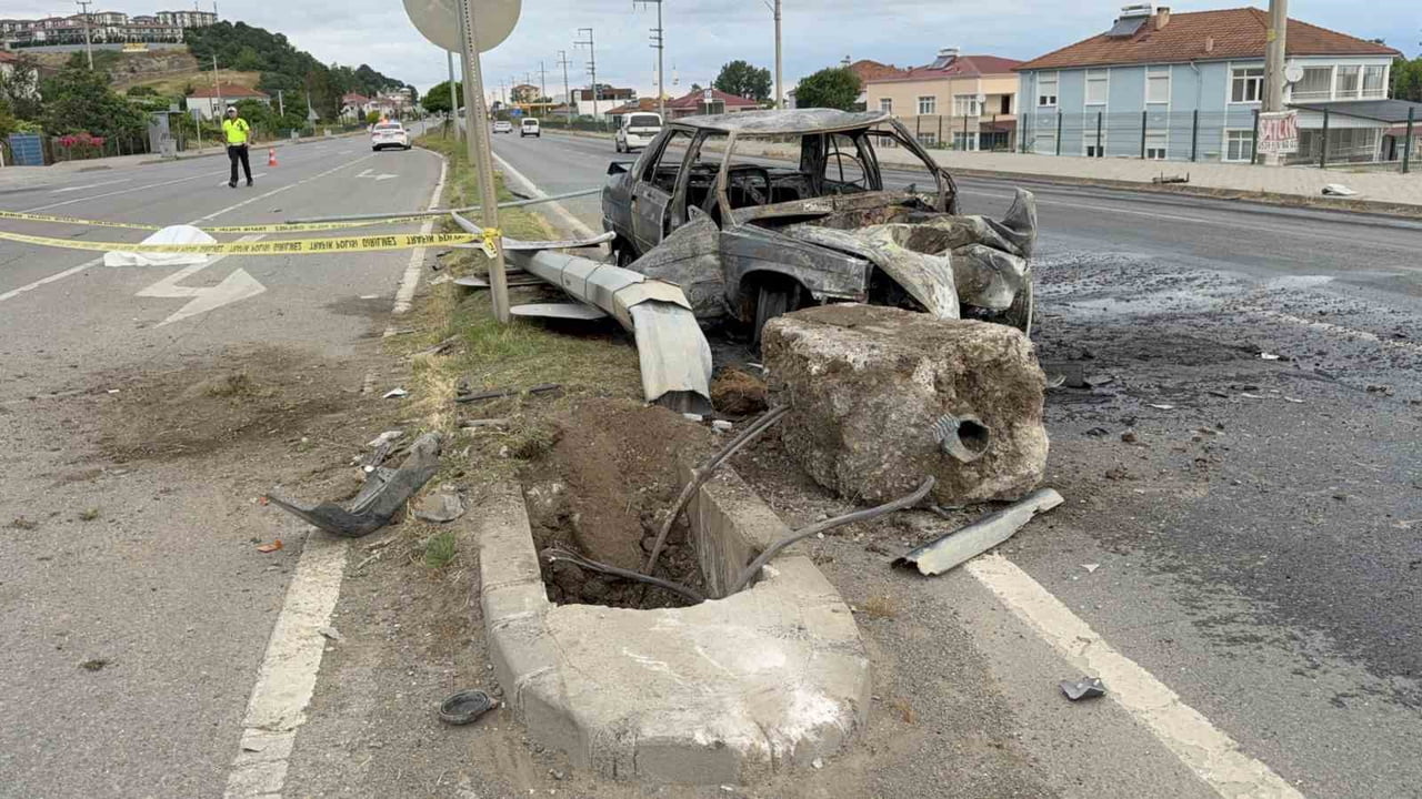 SAMSUN’DA HASTANEDE YATAN ELTİSİNE REFAKATÇI OLARAK GİDERKEN İÇİNDE BULUNDUĞU OTOMOBİLİN...