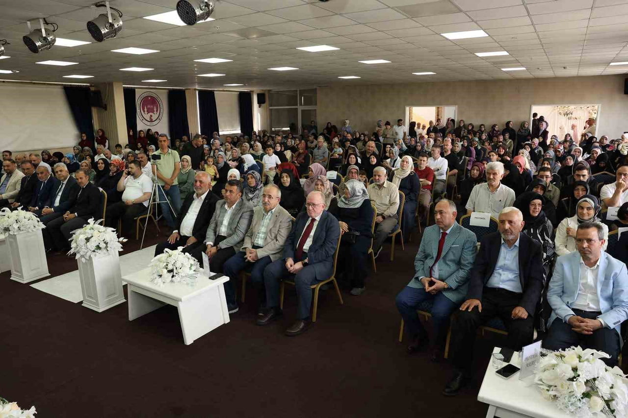SAMSUN’DA, İLKADIM İLÇE MÜFTÜLÜĞÜ EMİNE-AHMET YENİ KIZ ANADOLU İMAM HATİP LİSESİ PROJE KIZ KUR’AN...