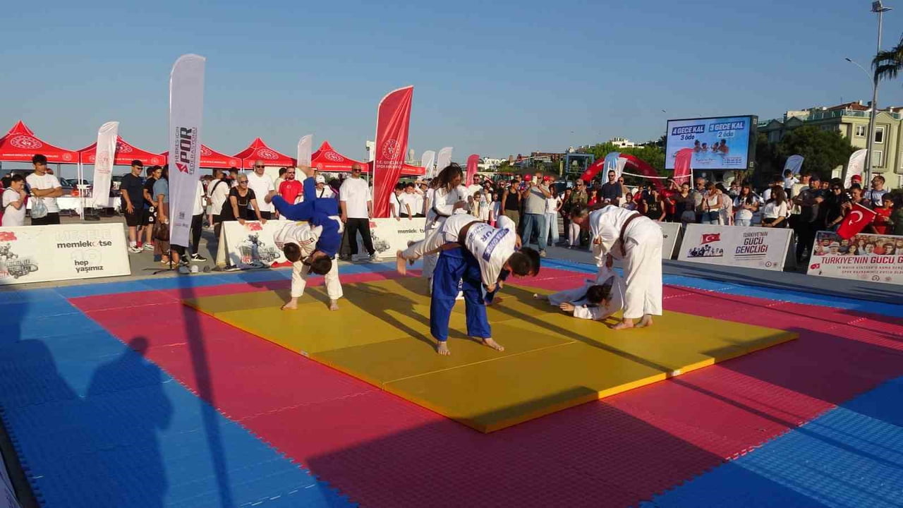 SAMSUN’DA YAZ SPOR OKULLARI COŞKUYLA AÇILDI