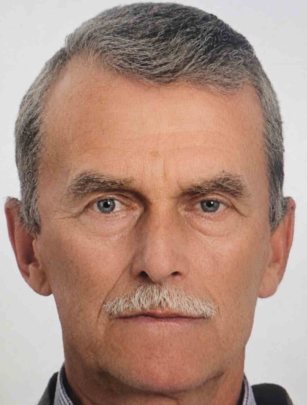 SAMSUN’UN TEKKEKÖY İLÇESİNDE SAMAN BALYASI YÜKLEDİĞİ SIRADA HAREKET EDEN TRAKTÖRÜ DURDURMAYA...