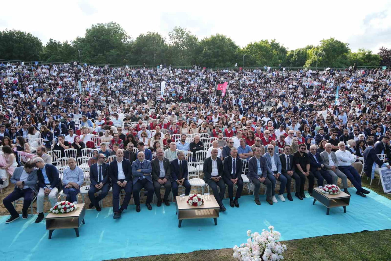 SAMSUN ÜNİVERSİTESİ’NİN (SAMÜ) FARKLI BÖLÜMLERİNDE EĞİTİM GÖREN 616 ÖĞRENCİ, DÜZENLENEN MEZUNİYET...