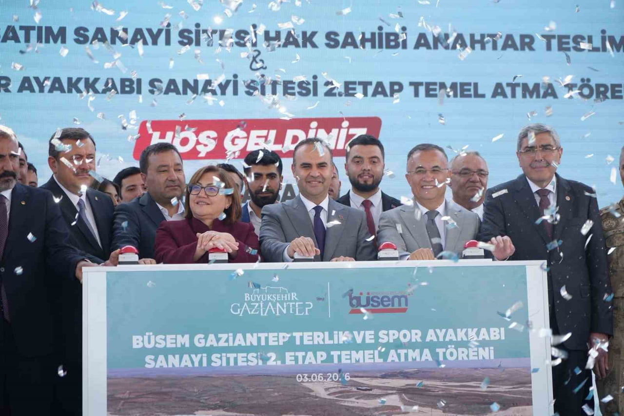SANAYİ VE TEKNOLOJİ BAKANI MEHMET FATİH KACIR, BÜSEM BÜNYESİNDE GERÇEKLEŞTİRİLEN TEMEL ATMA VE...