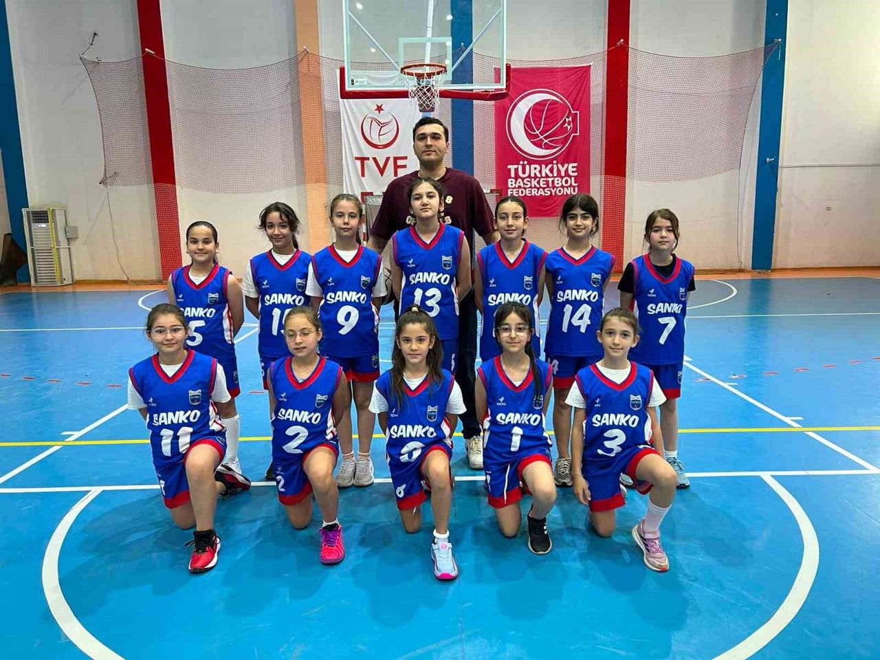 SANKO OKULLARI MİNİK ERKEK BASKETBOL TAKIMI ŞAMPİYON OLDU