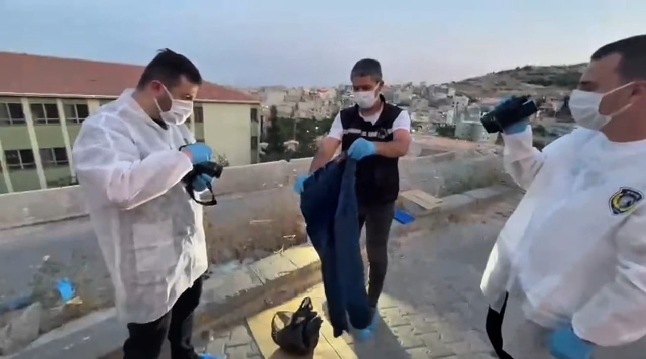 ŞANLIURFA'DA KARISINI ÖLDÜRÜP İNTİHAR SÜSÜ VEREN KOCA TUTUKLANDI