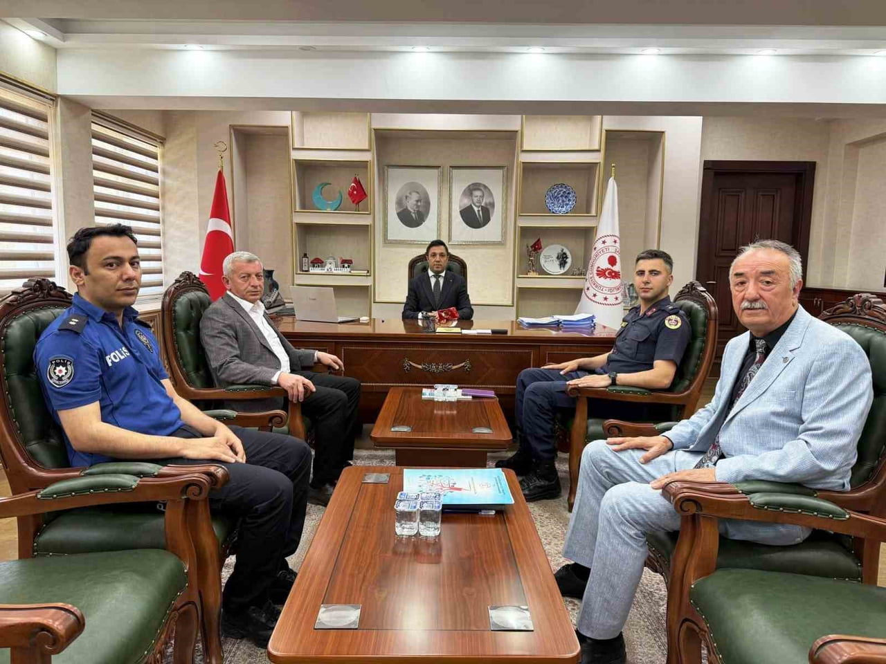 ŞAPHANE’DE OKUL ÖĞRENCİ GÜVENLİĞİ İŞ BİRLİĞİ TOPLANTISI GERÇEKLEŞTİRİLDİ