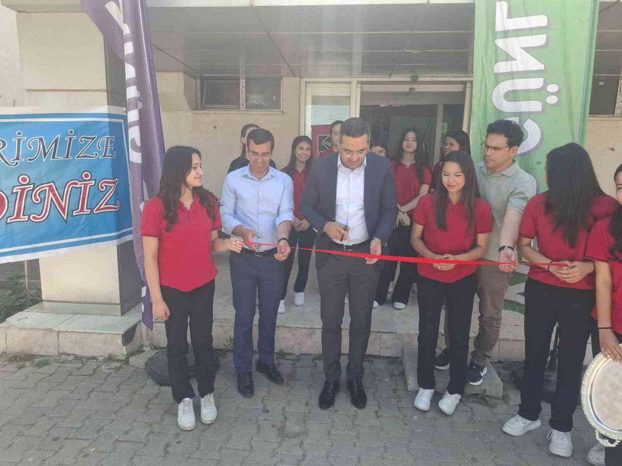 SARIGÖL İLÇE MİLLİ EĞİTİM MÜDÜRLÜĞÜ TARAFINDAN DÜZENLENEN "KİTAP GÜNLERİ" ETKİNLİĞİ KAPILARINI...