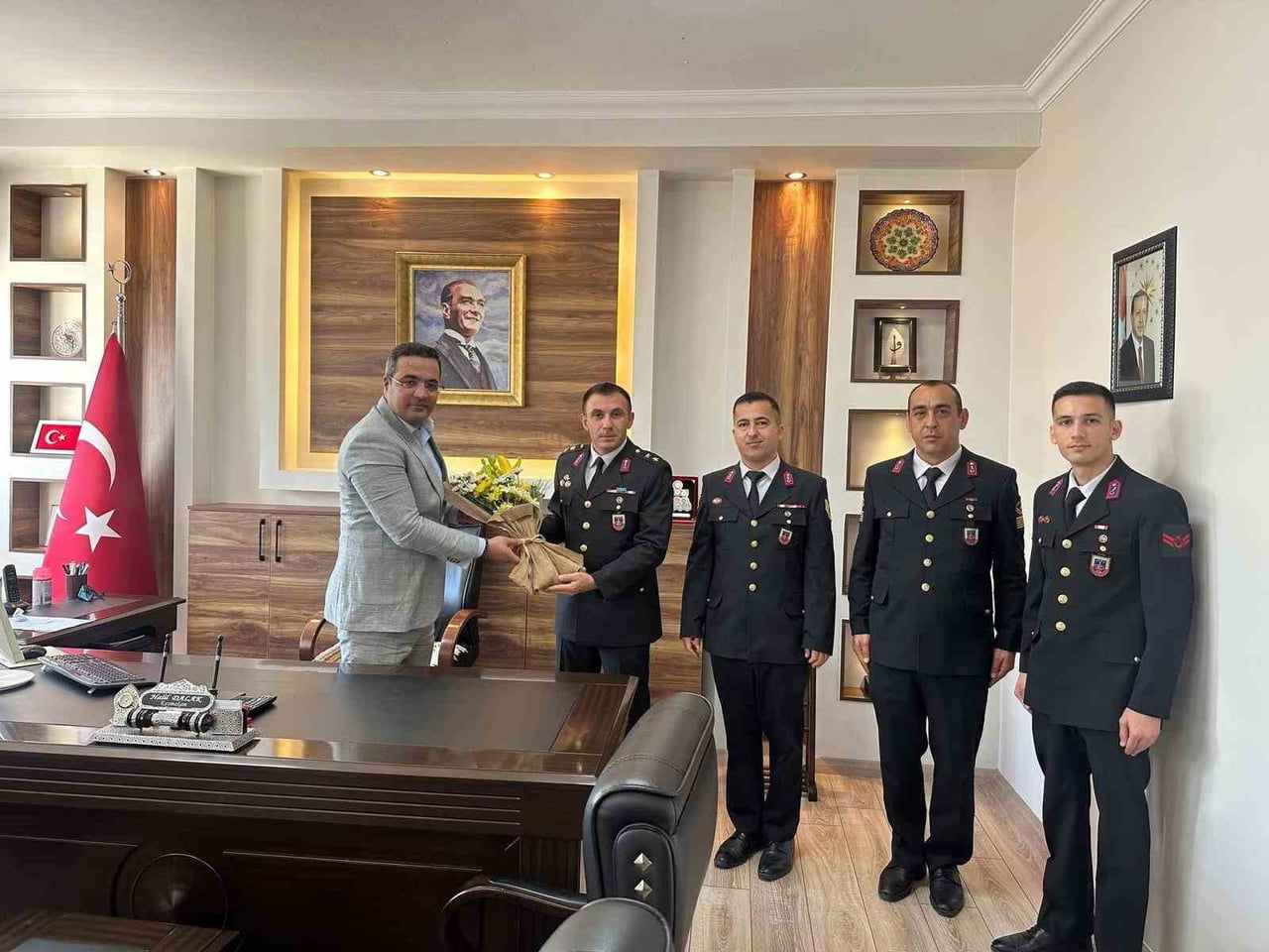 SARIGÖL KAYMAKAMI HALİL DALAK, JANDARMA TEŞKİLATI'NIN 187. KURULUŞ YIL DÖNÜMÜ DOLAYISIYLA JANDARMA...