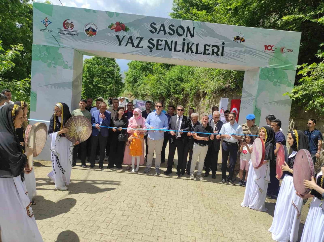 SASON'DA İLK DEFA DÜZENLENEN YAZ ŞENLİĞİ YOĞUN İLGİ GÖRDÜ