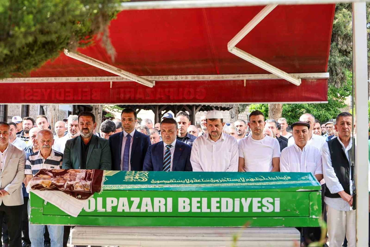 ŞEHİT ANNESİ SON YOLCULUĞUNA UĞURLANDI