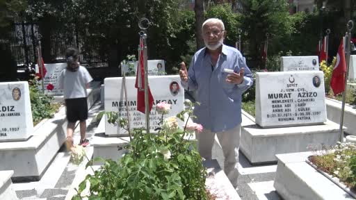 Şehit babalarının buruk Babalar Günü: "O bize gelemiyor, biz ona geldik"