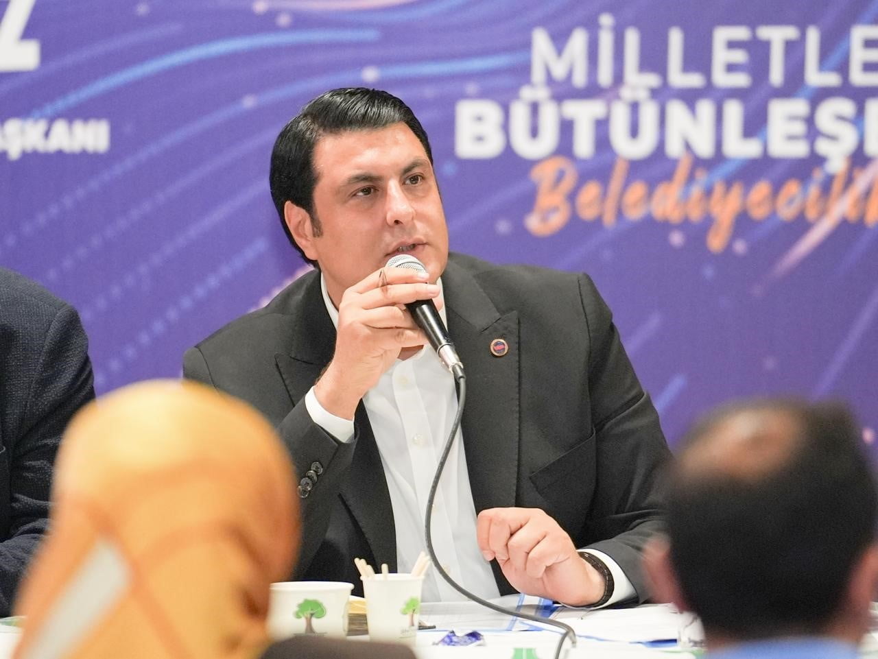 ŞEHİTKAMİL BELEDİYE BAŞKANI UMUT YILMAZ, "VATANDAŞ SORUYOR, BAŞKAN CEVAPLIYOR" PROGRAMI KAPSAMINDA...