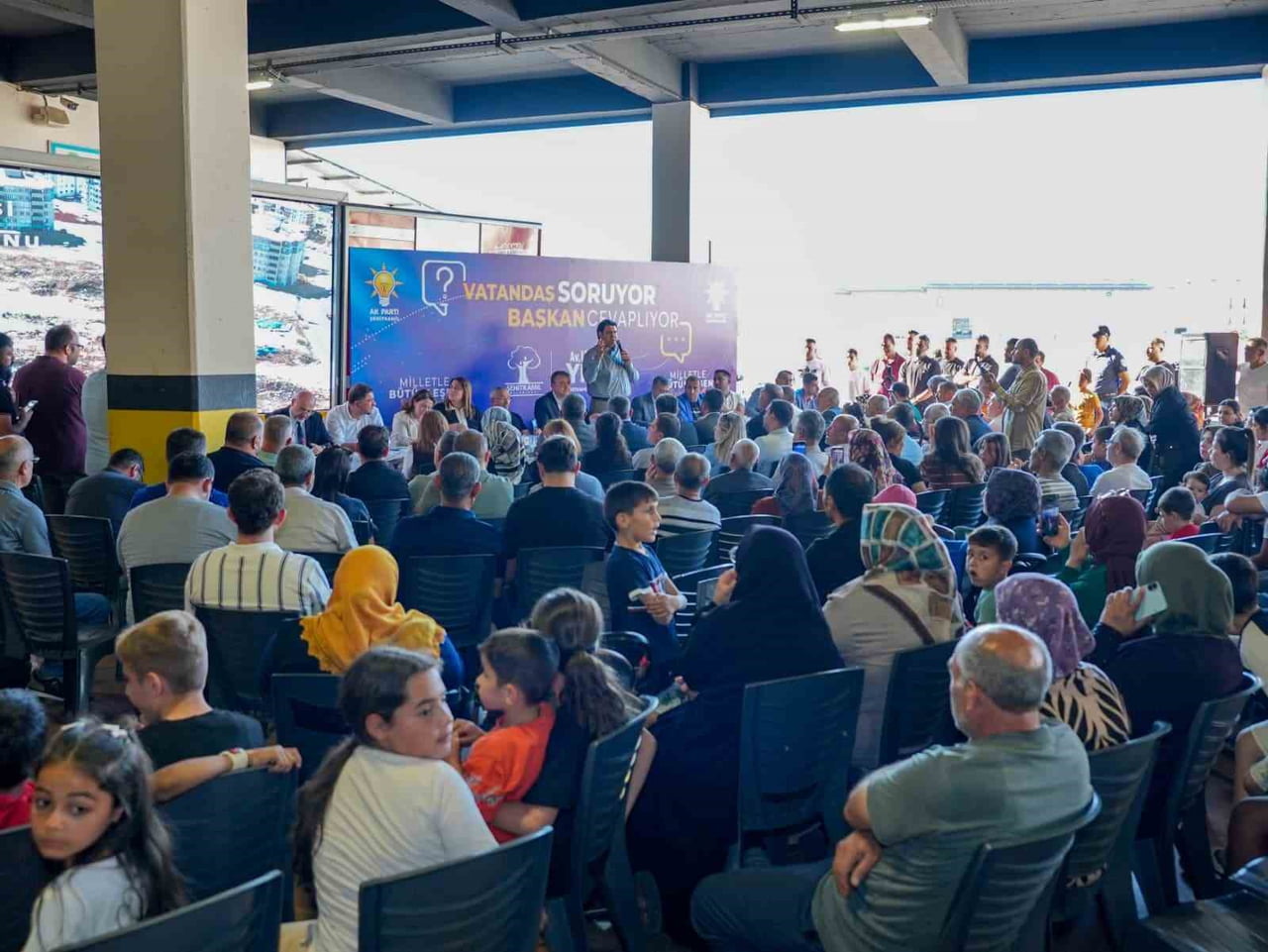ŞEHİTKAMİL BELEDİYE BAŞKANI UMUT YILMAZ, "VATANDAŞ SORUYOR BAŞKAN CEVAPLIYOR" PROGRAMI KAPSAMINDA...