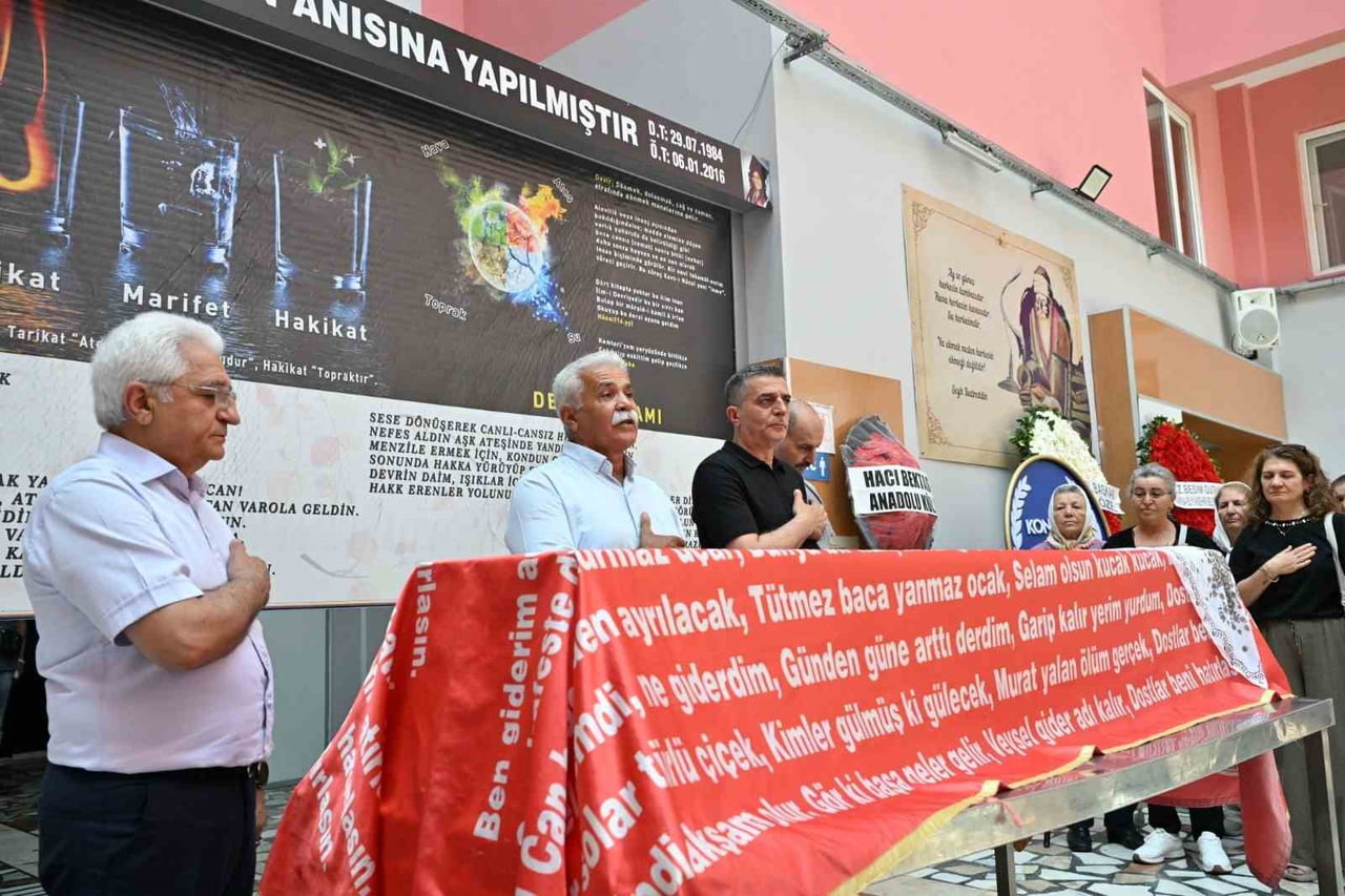 ŞEHZADELER BELEDİYE BAŞKANI HAKAN ŞİMŞEK’İN ANNESİ GÜLŞİNAZ ŞİMŞEK, TEDAVİ GÖRDÜĞÜ HASTANEDE...