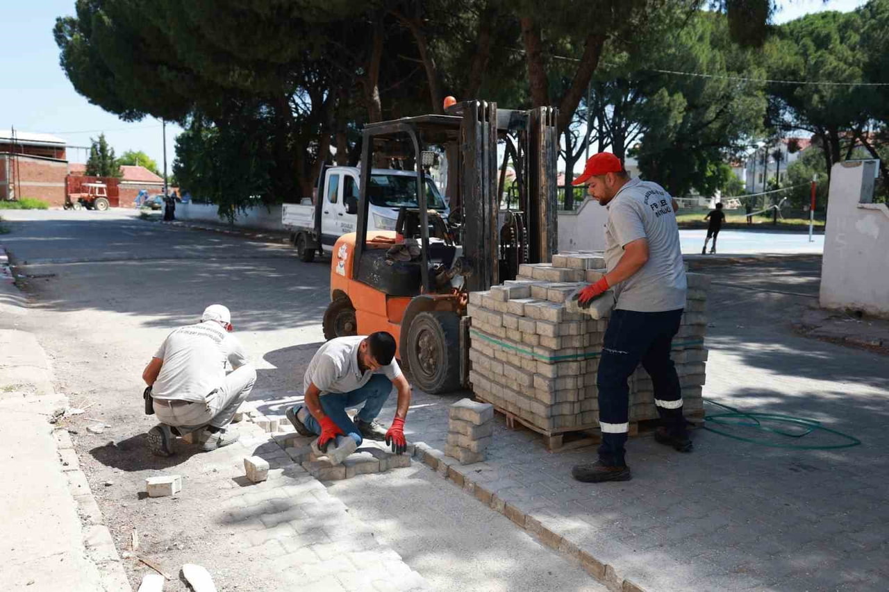 ŞEHZADELER BELEDİYESİ, İLÇE GENELİNDEKİ 67 MAHALLEDE VATANDAŞLARIN YAŞAM KALİTESİNİ ARTIRMAK...