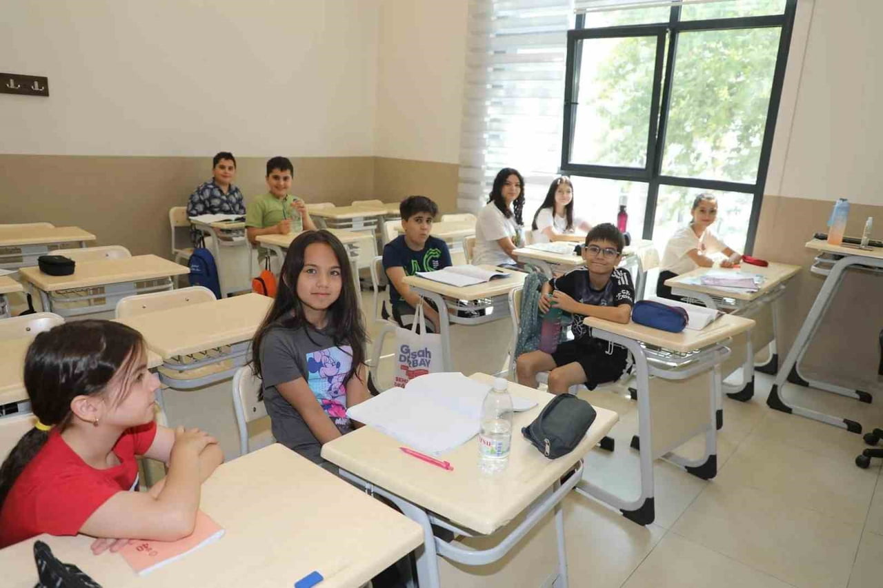 ŞEHZADELER BELEDİYESİ’NİN ÇOCUKLARIN YAZ TATİLİNİ VERİMLİ, EĞLENCELİ VE DOLU DOLU GEÇİRMELERİ...