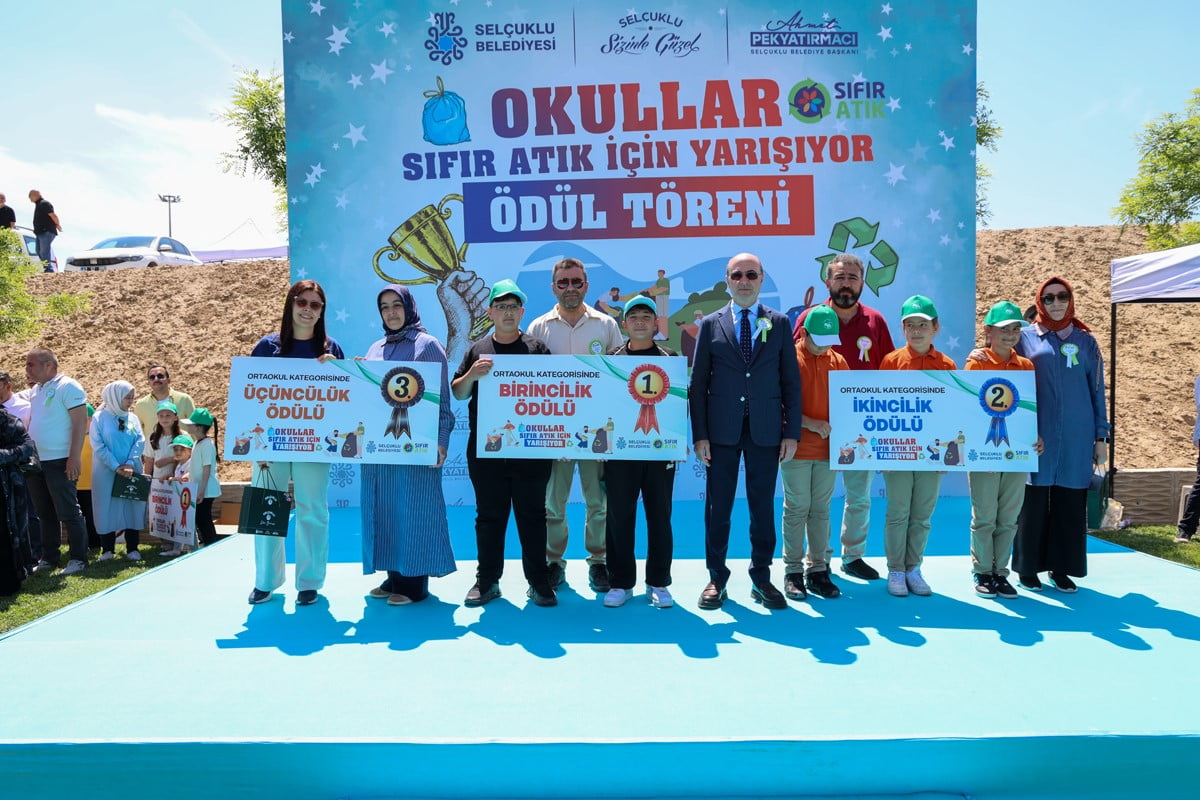 SELÇUKLU İLÇE BELEDİYESİ’NİN, GELECEĞİN ÇEVRE DOSTU NESİLLERİNİ YETİŞTİRMEK AMACIYLA DÜZENLEDİĞİ...