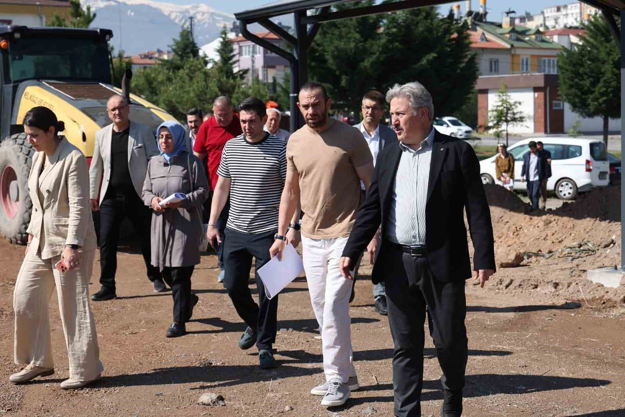 SELÇUKLU MAHALLESİ’NDE YAPIMI HIZLA YÜKSELEN; KIR NİKAHLARINDAN KÜLTÜREL ETKİNLİKLERE, TAZİYE...