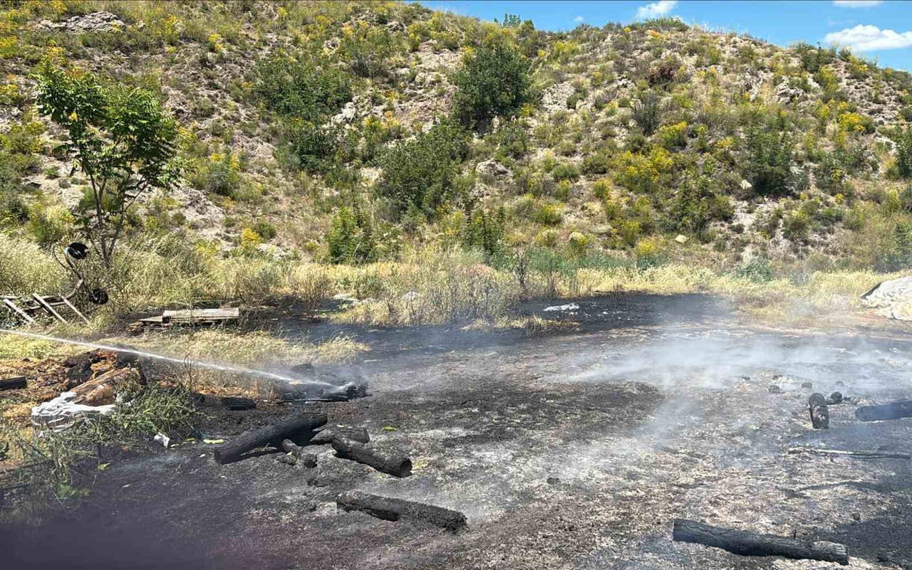 SERALIK ALANDA ÇIKAN YANGIN KORKUTTU