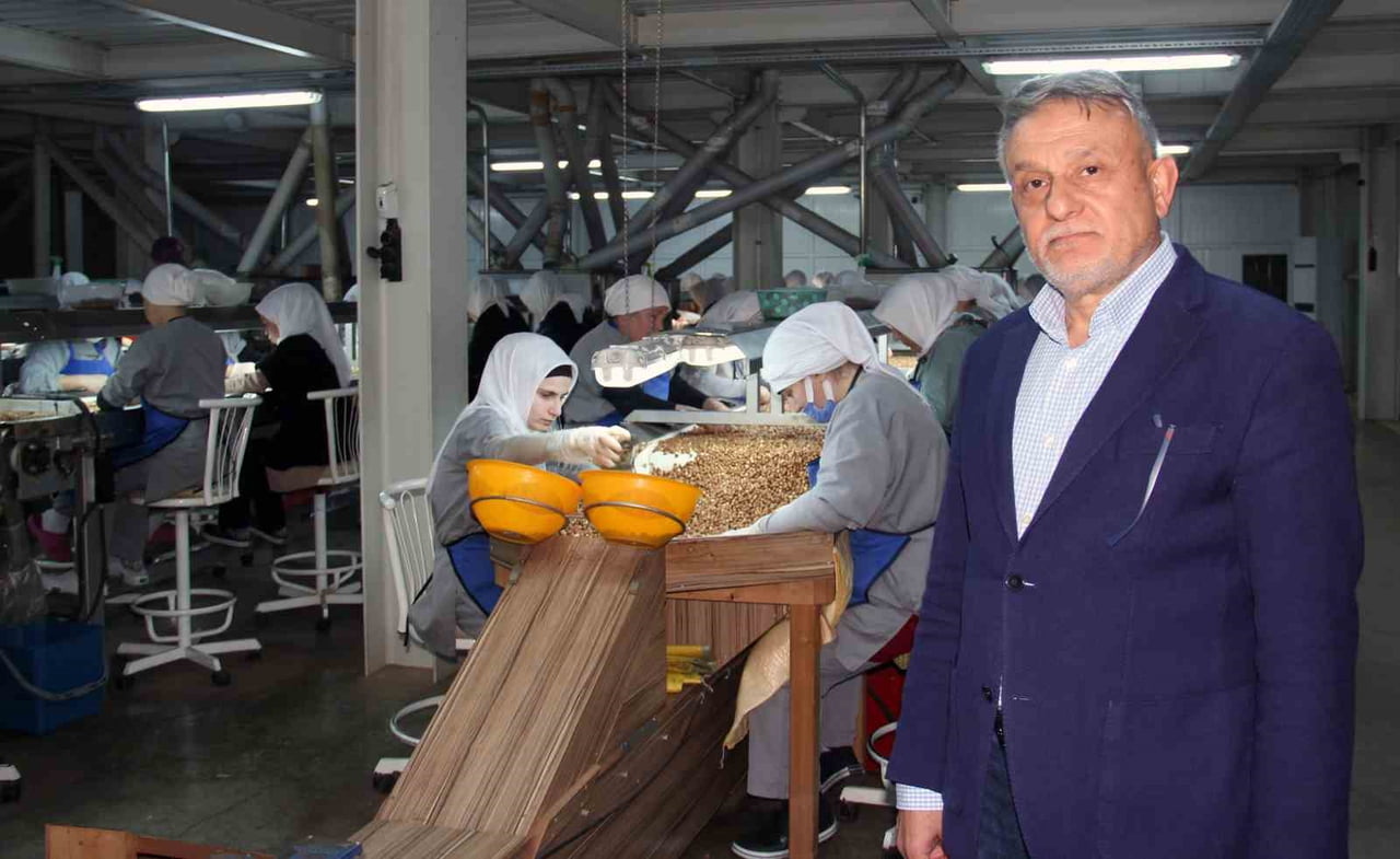 SEZONUN SONUNA YAKLAŞILMASINA RAĞMEN FİYATLARDAKİ DÜŞÜŞÜN DEVAM ETTİĞİNE DİKKAT ÇEKEN FINDIK...