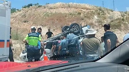 SİİRT-ŞİRVAN KARAYOLUNDA VİRAJI ALAMAYARAK KONTROLDEN ÇIKAN OTOMOBİLİN TAKLA ATMASI SONUCU MEYDANA...