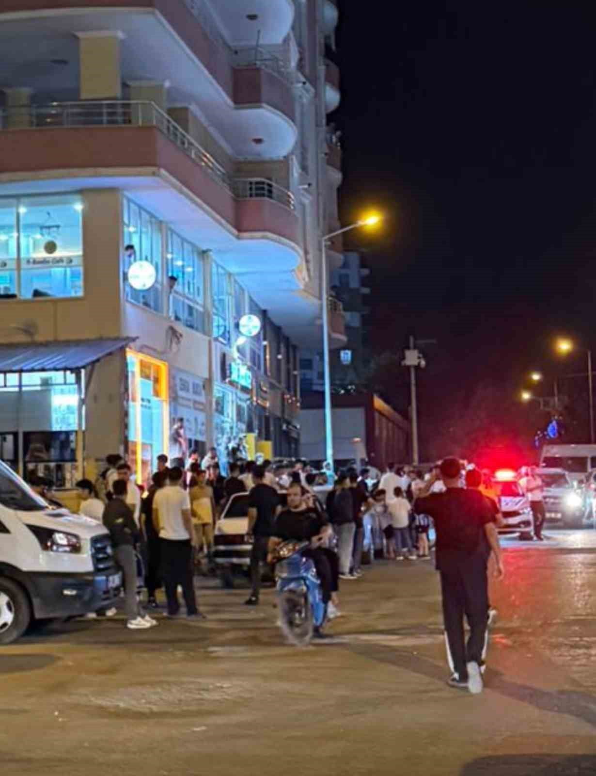 SİİRT’TE   BIÇAKLI KAVGA: 16 YAŞINDAKİ E.S. YARALANDI, HASTANE ÖNÜNDE GERGİNLİK YAŞANDI