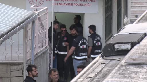Silivri Belediyesine yönelik 'yolsuzluk' soruşturmasında 17 şüpheli sağlık kontrolünden...