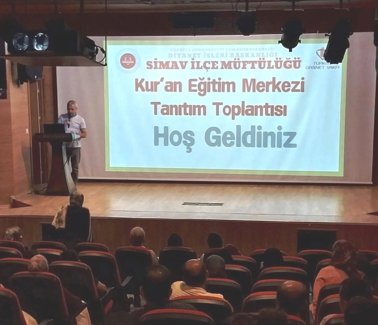 SİMAV’DA KUR’AN EĞİTİM MERKEZLERİ TANITIM TOPLANTISI DÜZENLENDİ