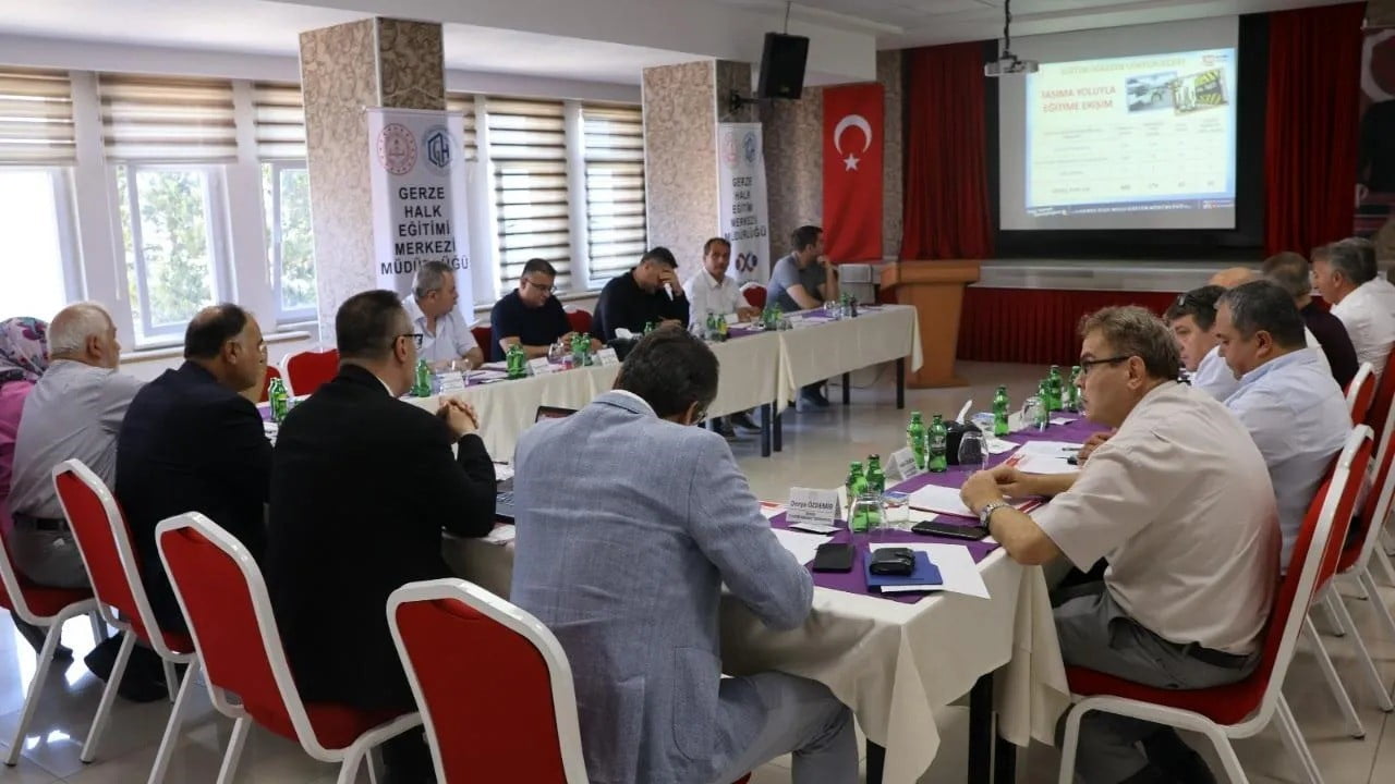 SİNOP'TA 2025-2026 EĞİTİM ÖĞRETİM YILI'NIN DEĞERLENDİRİLMESİ AMACIYLA İLÇE MİLLÎ EĞİTİM MÜDÜRLERİ...