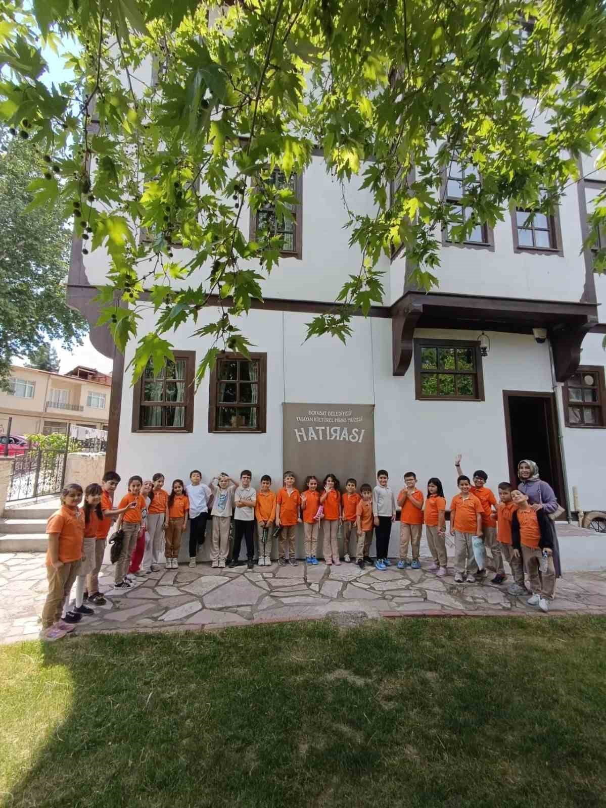 SİNOP’UN BOYABAT İLÇESİNDE EĞİTİM GÖREN İLKOKUL ÖĞRENCİLERİ, BOYABAT BELEDİYESİ YAŞAYAN KÜLTÜREL...