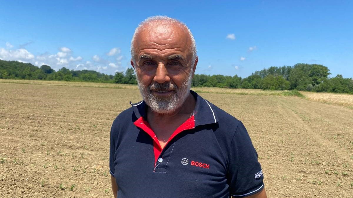 SİNOP’UN ERFELEK İLÇESİNE BAĞLI AKÇAÇAM KÖYÜ'NDE ÇİFTÇİLİK YAPAN EROL KARAKAŞ, TARLASINA GİREN...