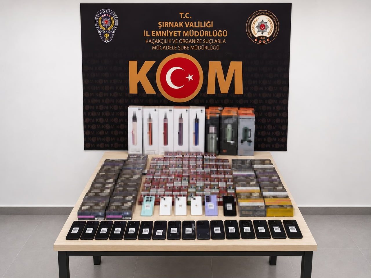 ŞIRNAK'TA ASAYİŞ, NARKOTİK VE KAÇAKÇILIK OPERASYONLARINDA PİYASA DEĞERİ YAKLAŞIK 9 MİLYON 700 BİN...