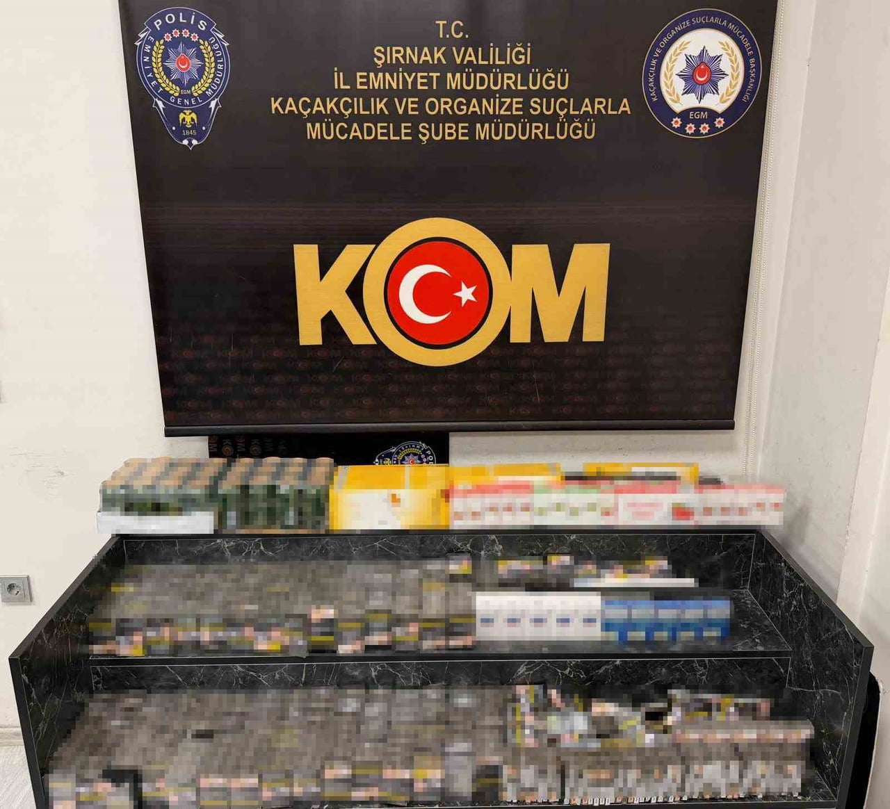 ŞIRNAK'TA ASAYİŞ, NARKOTİK VE KAÇAKÇILIK OPERASYONLARINDA PİYASA DEĞERİ YAKLAŞIK 9 MİLYON 700 BİN...