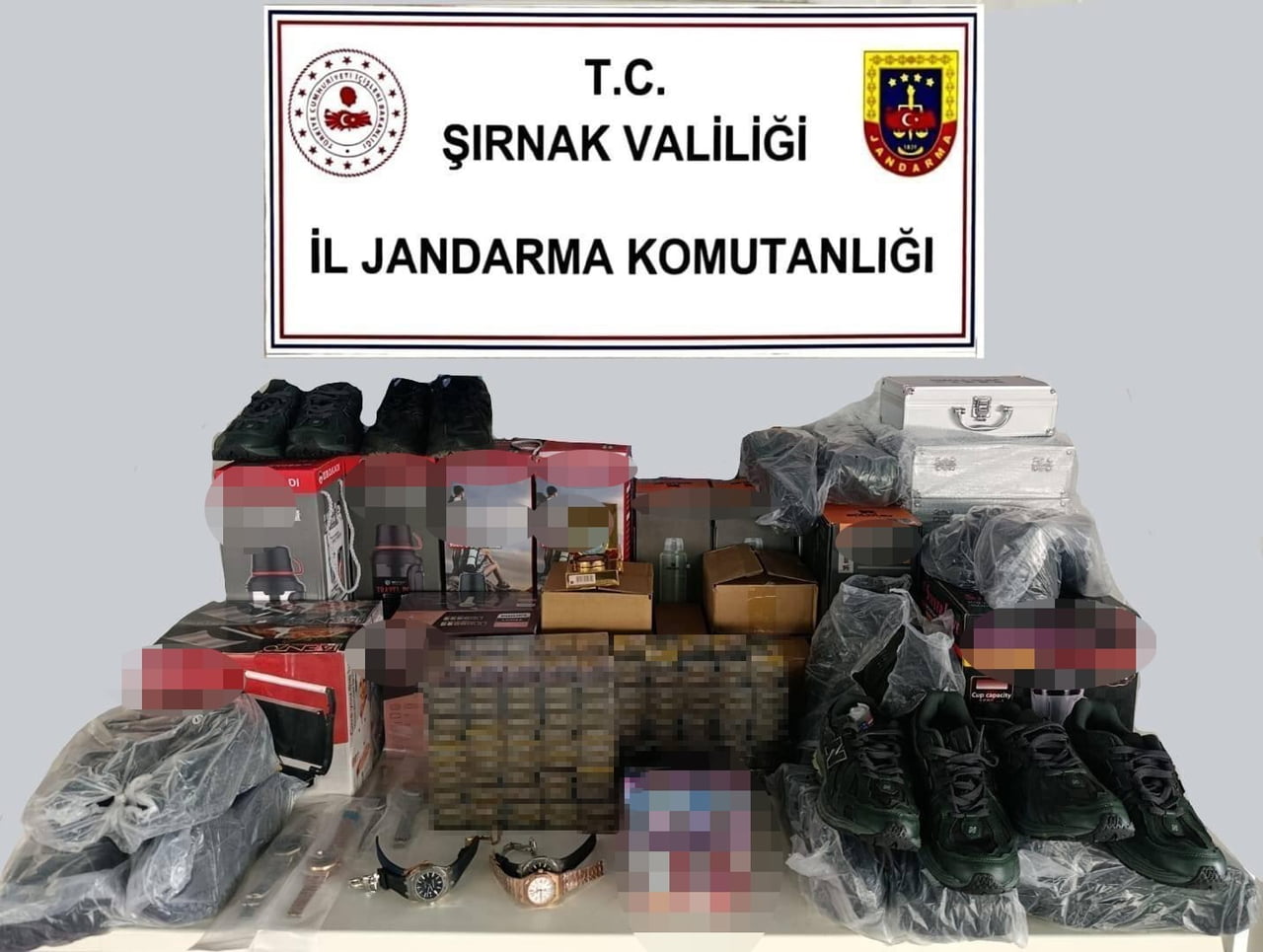ŞIRNAK'TA BİR HAFTADA PİYASA DEĞERİ 28 MİLYON 400 BİN 750 LİRA OLAN KAÇAK ÜRÜN ELE GEÇİRİLDİ, 94...