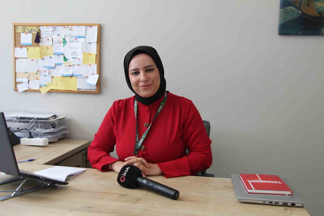 ŞIRNAK YEŞİLAY DANIŞMANLIK MERKEZİ (YEDAM) SOSYAL HİZMET UZMANI BEŞİRE ÇELEBİ ŞEN, BAĞIMLILIĞIN...