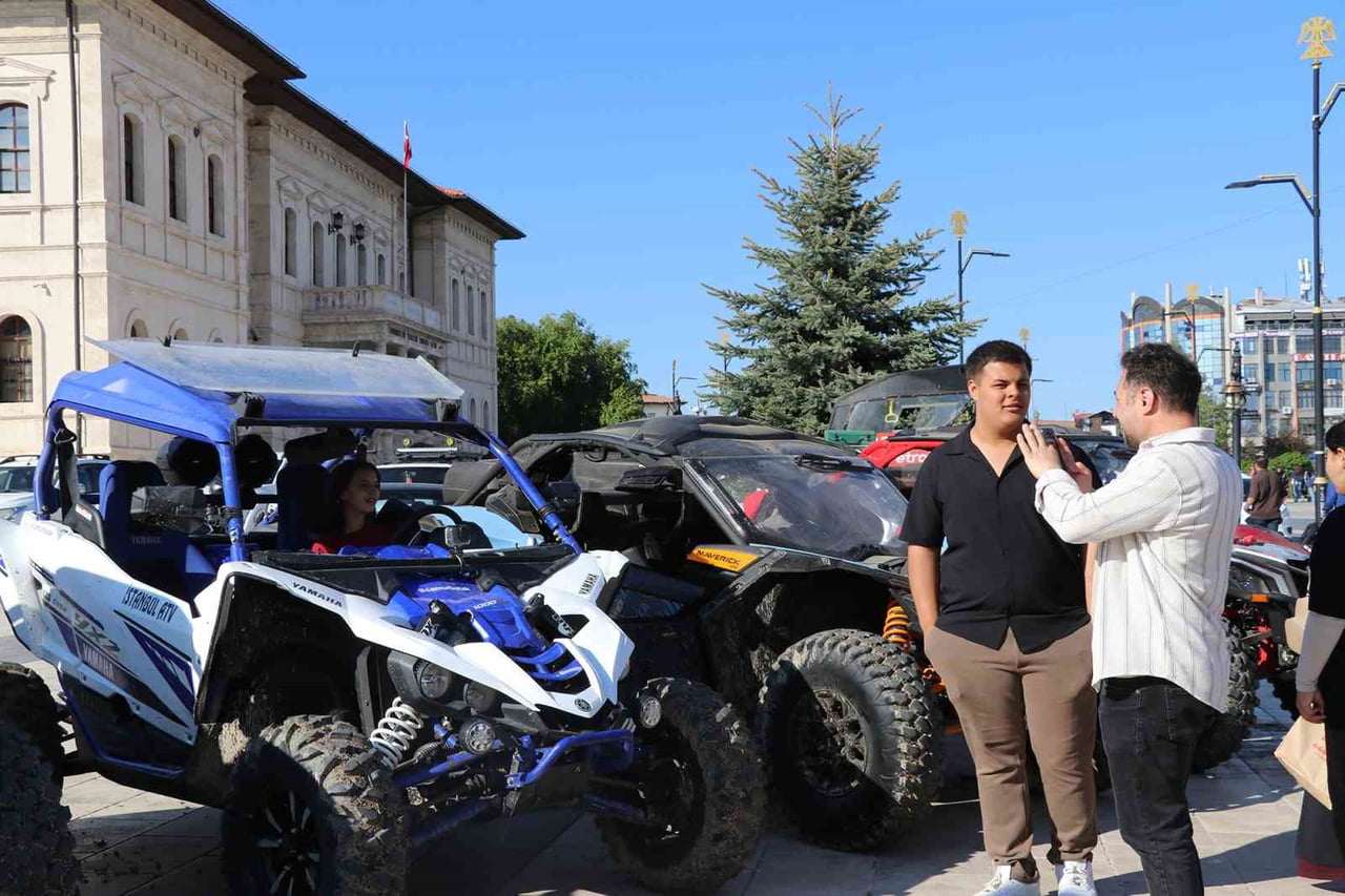 SİVAS BELEDİYESİ VE SİVAS OFF-ROAD KULÜBÜ İŞ BİRLİĞİNDE DÜZENLENECEK OFF-ROAD OYUNLARI ÖNCESİNDE...