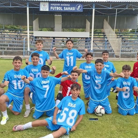 SİVAS GSB İL KARMASI FUTBOL TAKIMI, GRUBUNU LİDER TAMAMLAYARAK ÇANKIRI'DA YAPILACAK 2. ETAP...