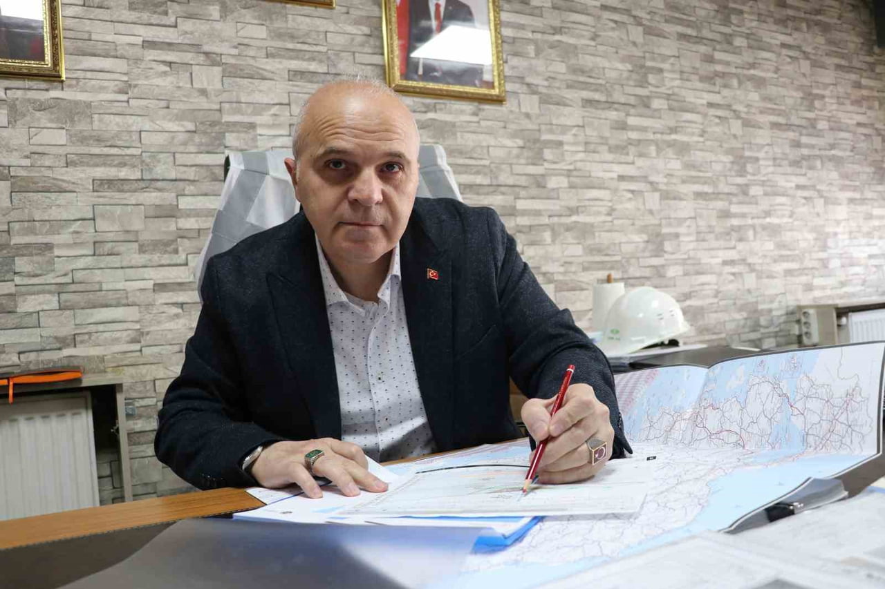 SİVAS’TA YAŞAYAN 54 YAŞINDAKİ SELAMİ POLAT, SPORA OLAN TUTKUSUNU KİCK BOKSA TAŞIYARAK ÖNEMLİ BİR...
