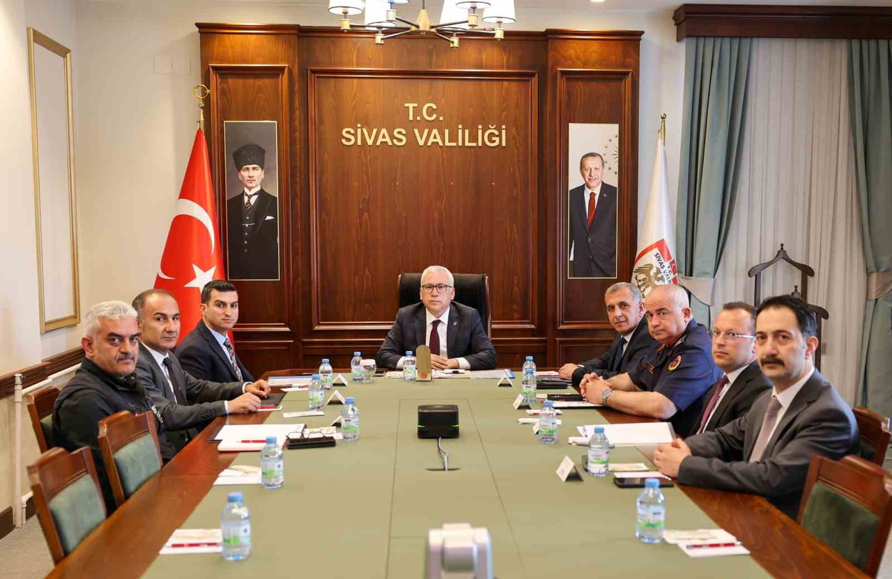 SİVAS VALİSİ YILMAZ ŞİMŞEK, GÜVENLİK VE KAMU DÜZENİNİN SAĞLANMASINA YÖNELİK YAPILAN ÇALIŞMALAR...
