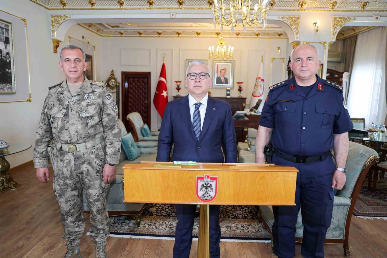 SİVAS VALİSİ YILMAZ ŞİMŞEK, TOPLANTI SONRASI AÇIKLAMALARDA BULUNDU