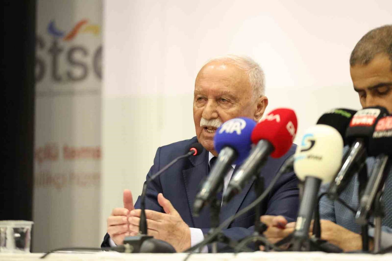 SİVASSPOR KULÜP MÜDÜRÜ CAFER KAPLAN, YÖNETİM BOŞLUĞU NEDENİYLE KULÜBÜN KRİTİK BİR SÜREÇTEN...