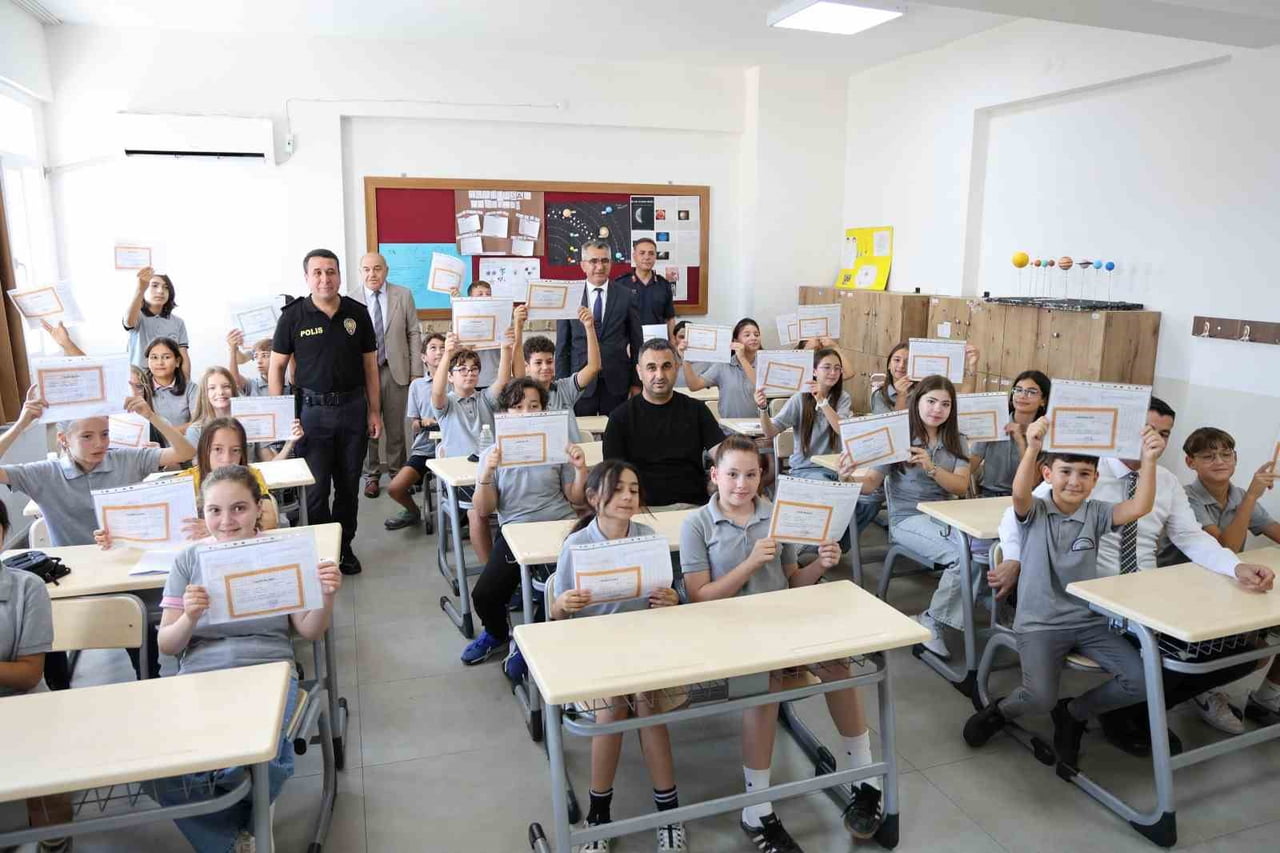 SÖKEDE KARDE SEVİNCİ